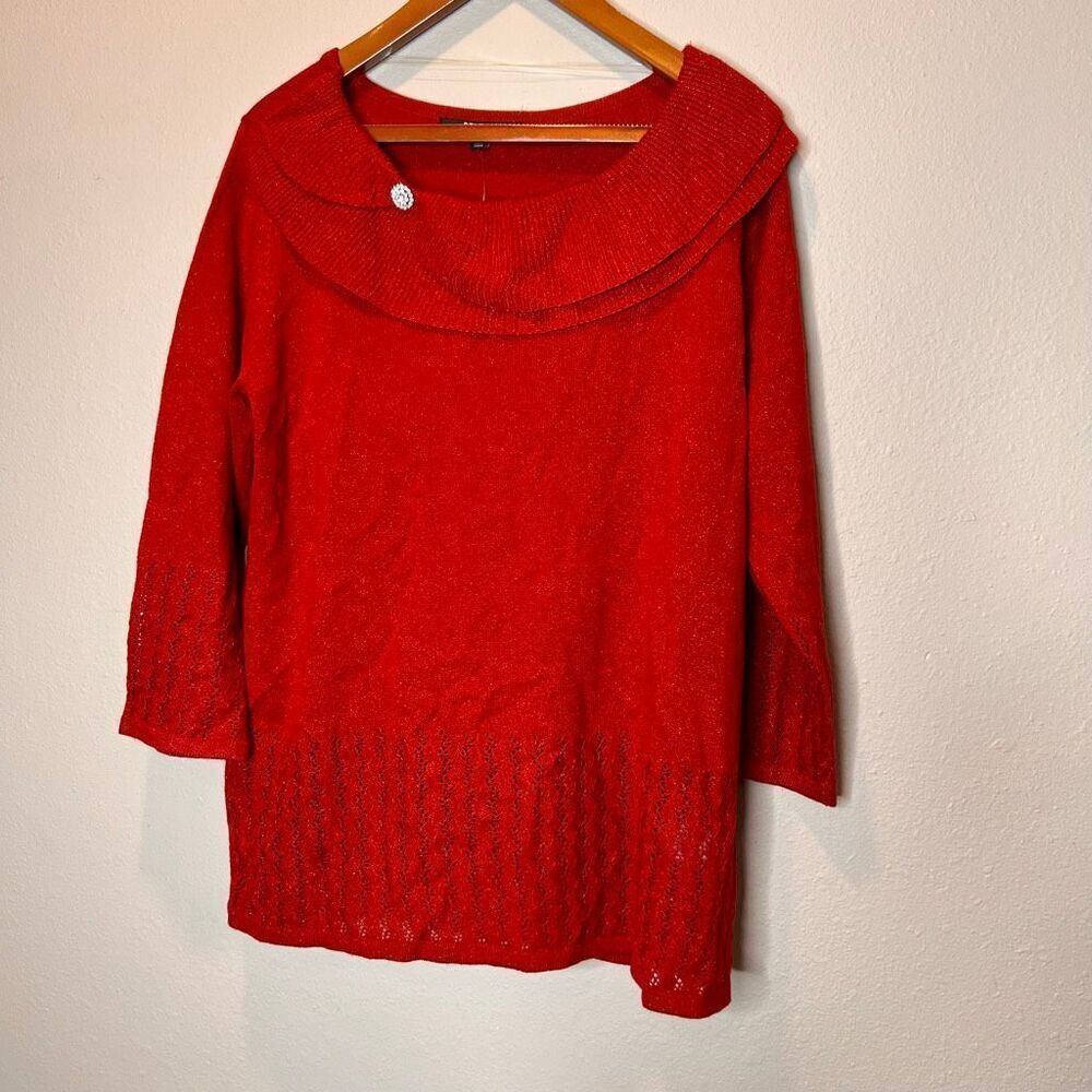 Brigs metallic threads knit long sleeves cute details on hem